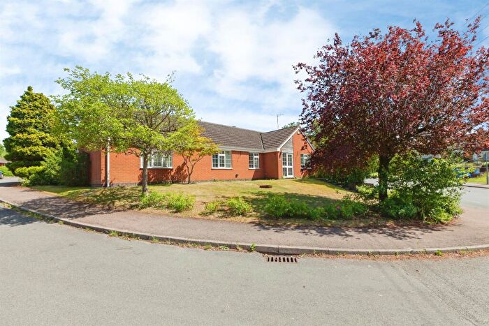 4 Bedroom Detached Bungalow For Sale In Manor Farm Close, Broughton Astley, Leicester, LE9