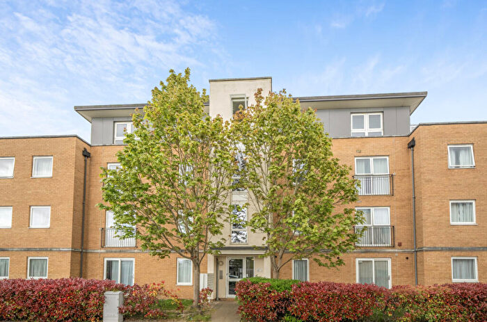 1 Bedroom Apartment For Sale In Kenway, Southend-on-Sea, Essex, SS2