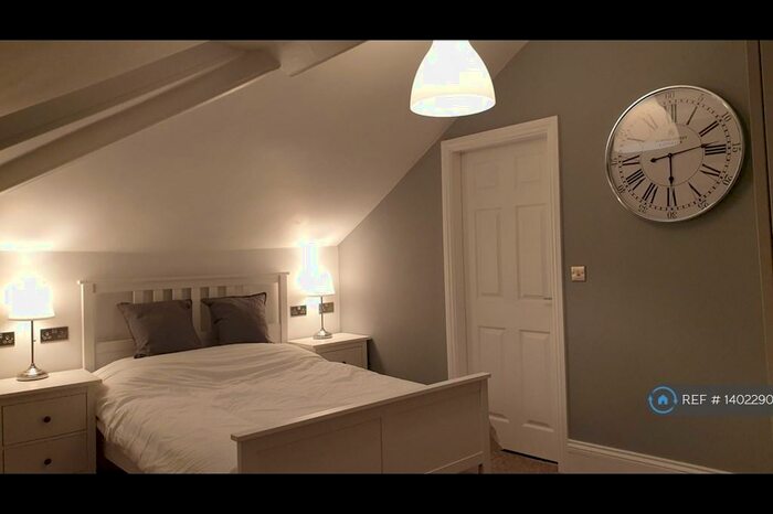 1 Bedroom Flat To Rent In Princes Avenue, Hull, HU5