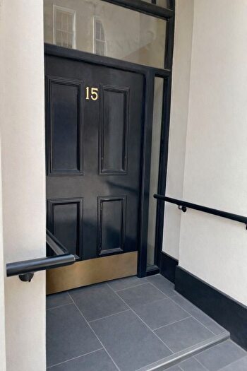 2 Bedroom Flat To Rent In Union Street, City Centre, Dundee, DD1