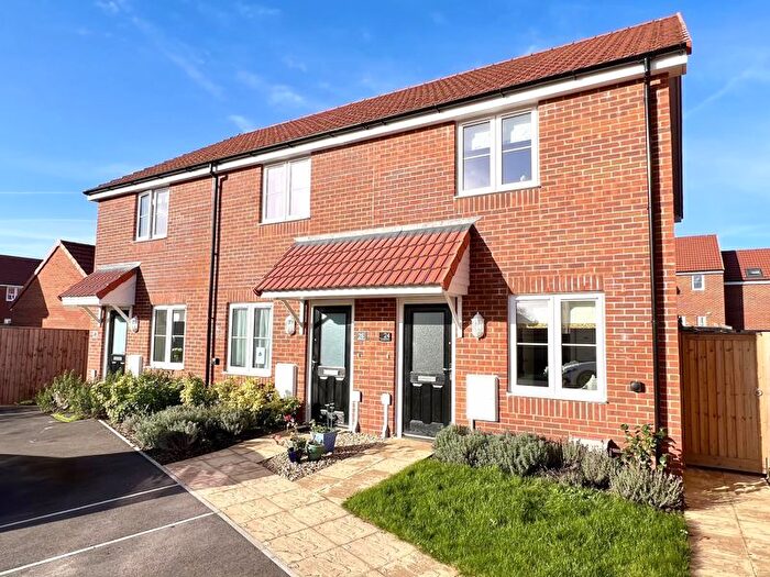 2 Bedroom End Of Terrace House For Sale In Lavender Lane, Somerton, TA11
