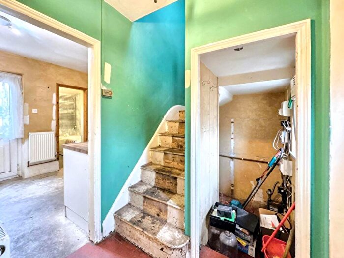 2 Bedroom Semi-Detached House For Sale In Scott Road, Ipswich, Suffolk, IP3