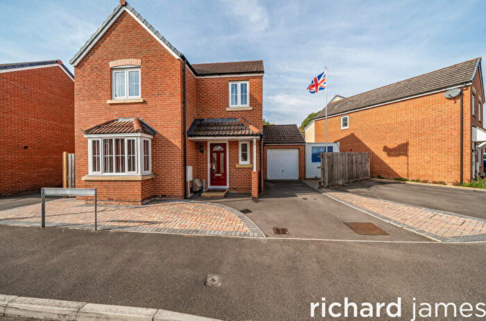 4 Bedroom Detached House For Sale In Arabian Avenue, Moulden View, Swindon, SN5