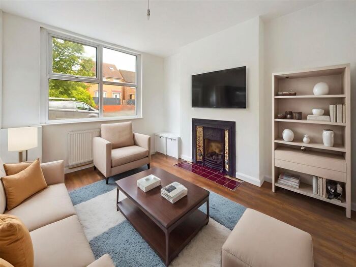 2 Bedroom End Of Terrace House For Sale In Byron Street, Daybrook, Nottingham, NG5