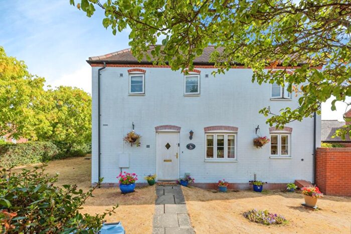 3 Bedroom Semi Detached House For Sale In St. Peters Way, Stratford-Upon-Avon, Warwickshire, CV37