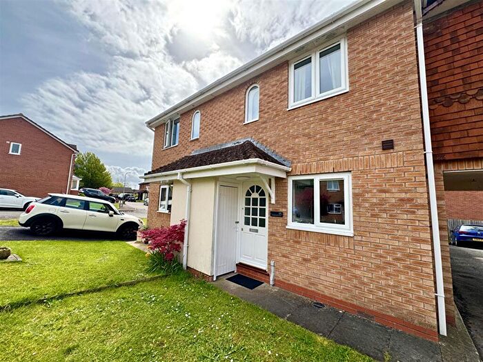 2 Bedroom End Of Terrace House For Sale In Summerhouse Lane, Chepstow, NP16