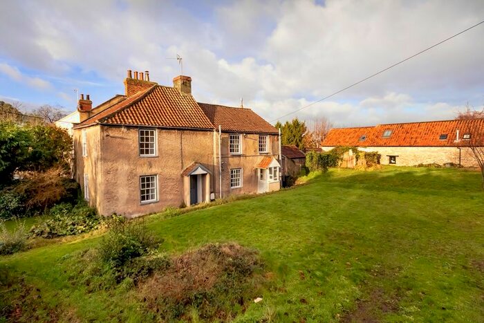 3 Bedroom Semi-Detached House For Sale In Haw Lane, Olveston, BS35