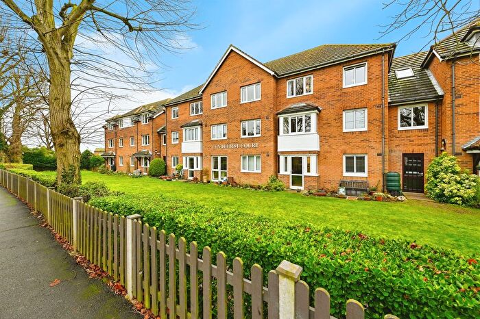 1 Bedroom Flat For Sale In Lyndhurst Court, Hunstanton, PE36