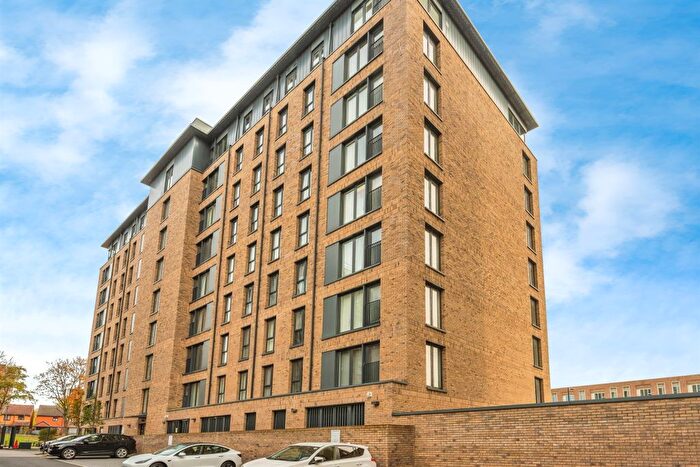 1 Bedroom Flat For Sale In Lexington Gardens, Birmingham, B15