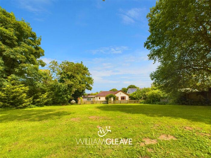 3 Bedroom Bungalow For Sale In Sealand Road, Sealand, Deeside, Flintshire, CH5
