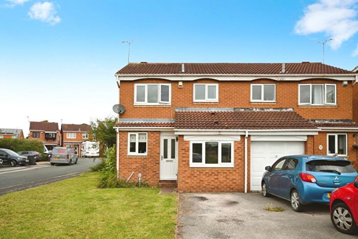 2 Bedroom Semi-Detached House For Sale In Cedar Road, Balby, Doncaster, DN4