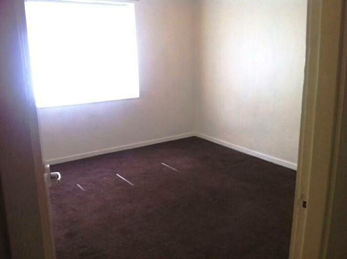 2 Bedroom Maisonette For Sale In Calling Investors. Through Our Auction Partners A, L11