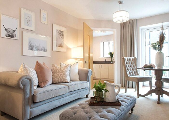 2 Bedroom Flat For Sale In Flat William House, Thatcham, RG19