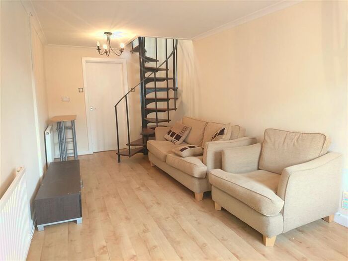 1 Bedroom House To Rent In Recorder Street, Swansea, SA1