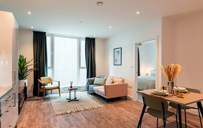 1 Bedroom Apartment To Rent In Flat, The Almere, Avebury Boulevard, Milton Keynes, Buckinghamshire, MK9