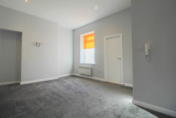 1 Bedroom Flat To Rent In Buxton Road, Stockport, SK2
