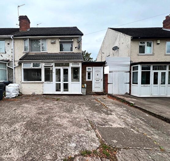 3 Bedroom Semi-Detached House For Sale In Leominster Road, Bir Mingham, West Midlands, B11