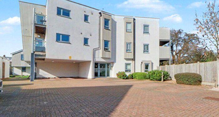 2 Bedroom Flat To Rent In Leigh Brook Mews, Pavilion Drive, SS9