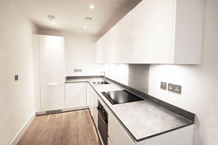 1 Bedroom Flat To Rent In Cavendish Road, Colliers Wood, London, SW19