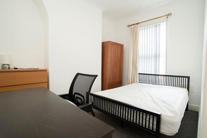 4 Bedroom Terraced House To Rent In Bedroom, Garmoyle Road, L15