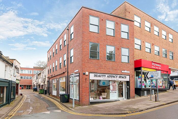 3 Bedroom Flat To Rent In Pannells Court, Guildford, GU1
