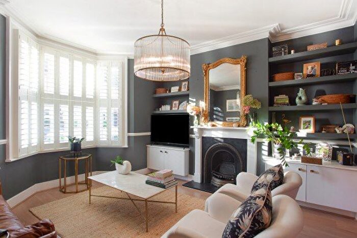 4 Bedroom Property To Rent In Northcote Road, Twickenham, TW1