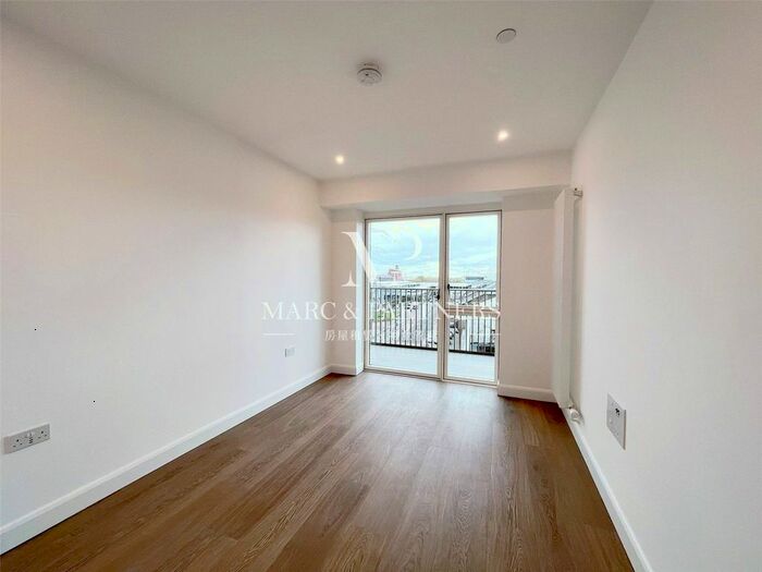 1 Bedroom Flat To Rent In Botanist House, Seagull Lane, London, E16