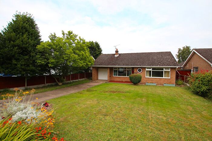 2 Bedroom Bungalow For Sale In West Road, Thorney, NG23