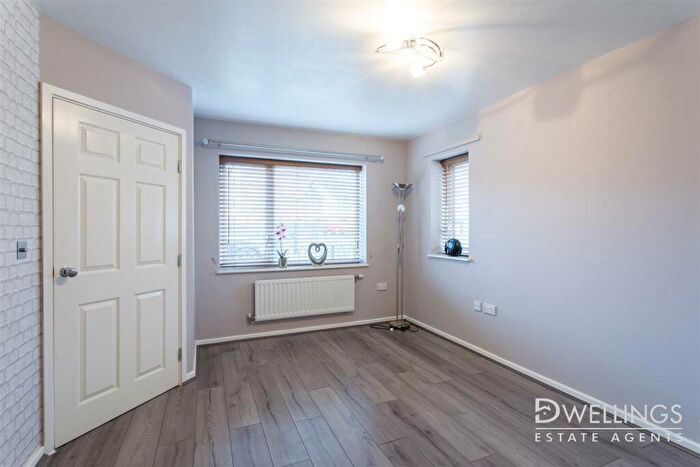 2 Bedroom Semi-Detached House For Sale In Beresford Close, Burton-On-Trent, DE14
