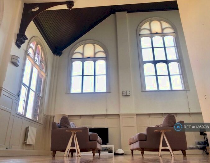 3 Bedroom Flat To Rent In Brighton, Brighton, BN2