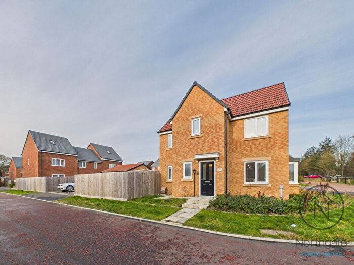 3 Bedroom Detached House For Sale In Birch Way, Newton Aycliffe, DL5