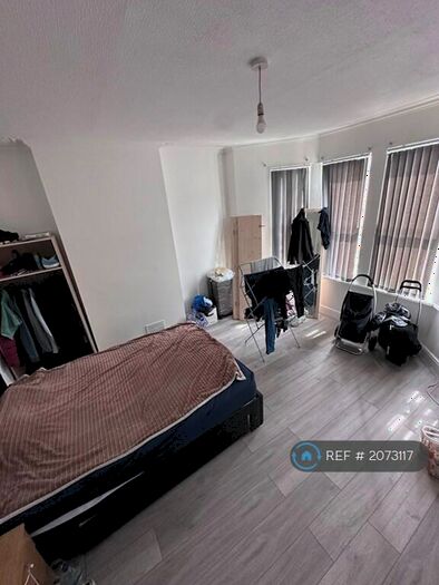 6 Bedroom Terraced House To Rent In Whitchurch Road, Cardiff, CF14