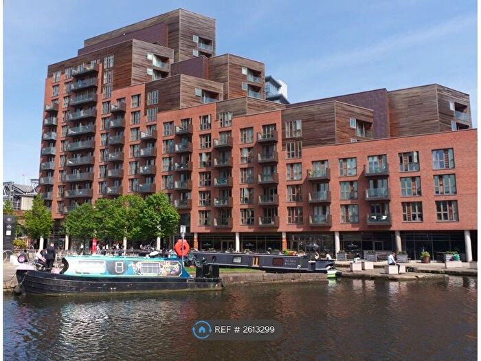 2 Bedroom Flat To Rent In Watermans Place, Leeds, LS1