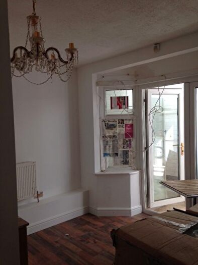 Studio To Rent In Tamworth Lane, Mitcham (All Bills Included), CR4