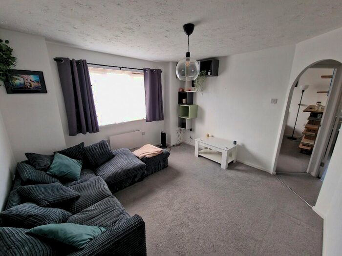 1 Bedroom Apartment To Rent In Bantock Close, Milton Keynes, Buckinghamshire, MK7