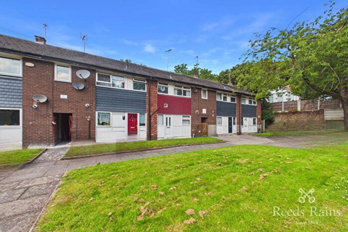 3 Bedroom Terraced House For Sale In Oaklands Road, Salford, Greater Manchester, M7