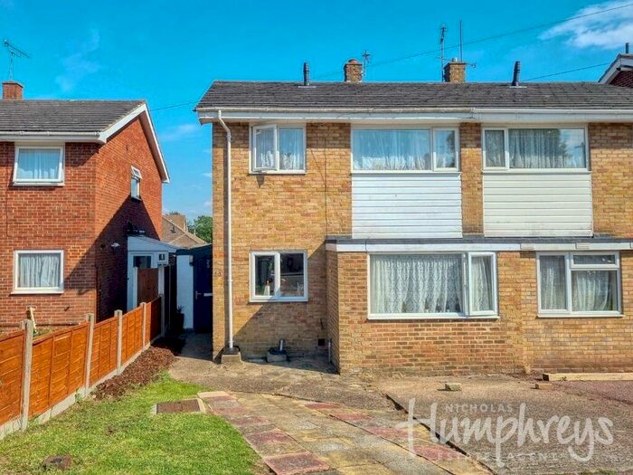5 Bedroom Terraced House To Rent In Mead Way, Central To Both Universities, CT2