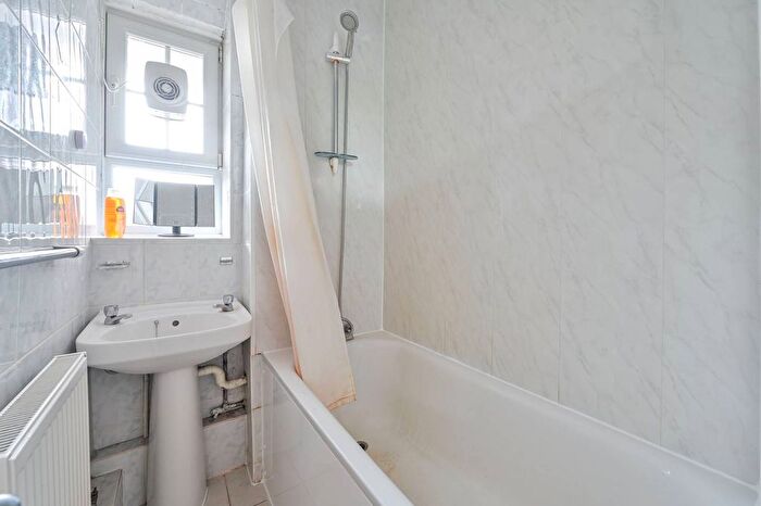 4 Bedroom Flat To Rent In Falmouth Road, Borough, London, SE1