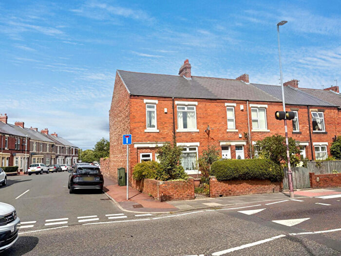 4 Bedroom End Of Terrace House For Sale In Glebe Terrace, Dunston, Gateshead, Tyne And Wear, NE11