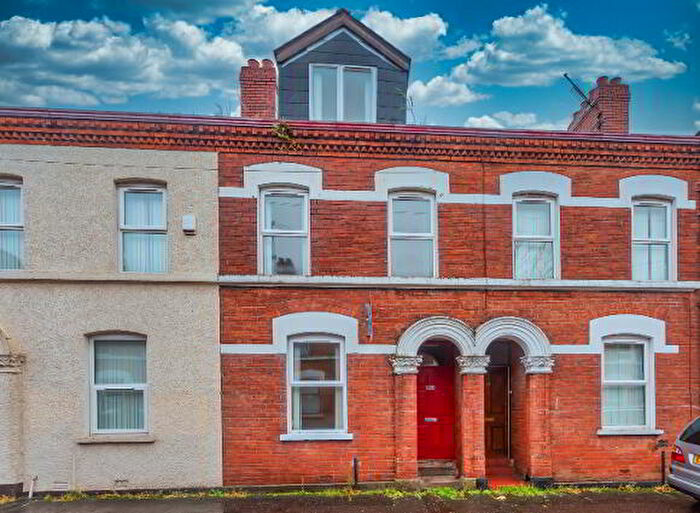 4 Bedroom Terrace House To Rent In Agincourt Street, Belfast, BT7