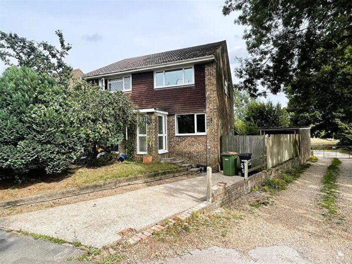 2 Bedroom Semi-Detached House To Rent In Precosa Road, Botley, Southampton, SO30