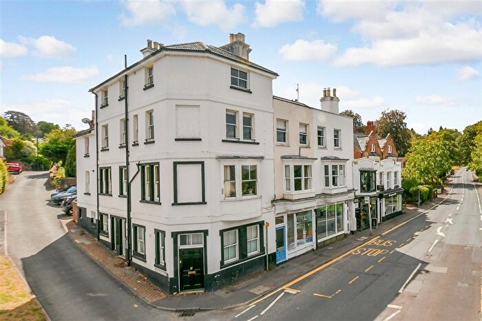 2 Bedroom Flat For Sale In Guildford Road, Westcott, Dorking, Surrey, RH4