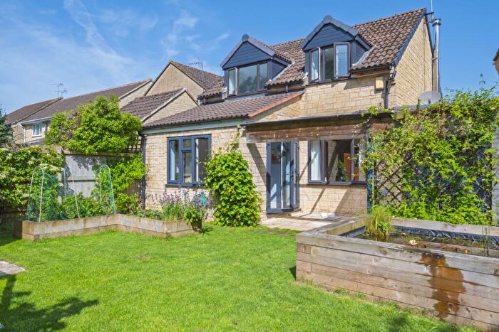 4 Bedroom Detached House For Sale In Pheasant Way, Cirencester, Gloucestershire, GL7