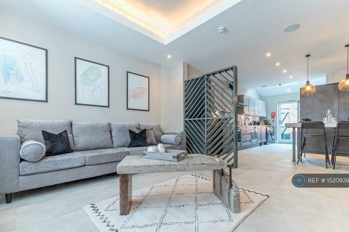 6 Bedroom Terraced House To Rent In Cranborne Road - Pppw, Liverpool, L15