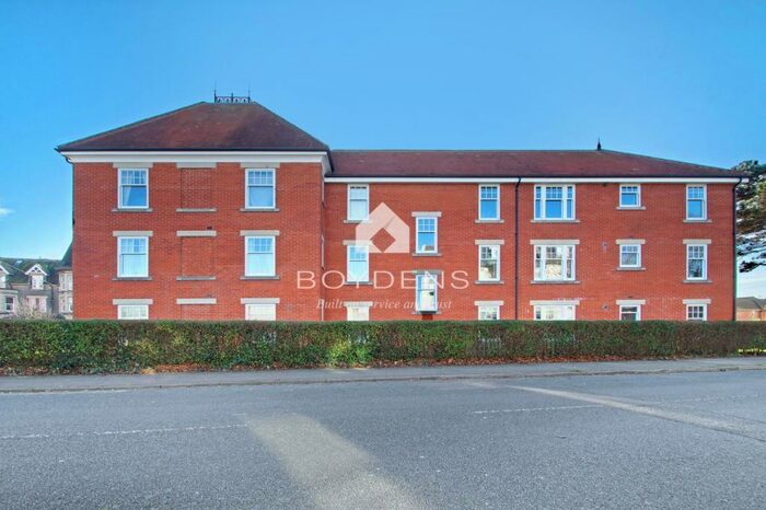 2 Bedroom Flat To Rent In Thoroughgood Road, CO15