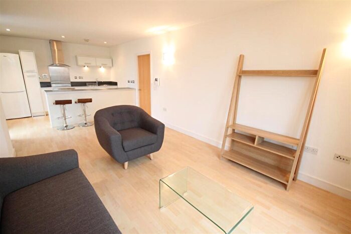 2 Bedroom Apartment To Rent In The Bridge, Dearmans Place, M3