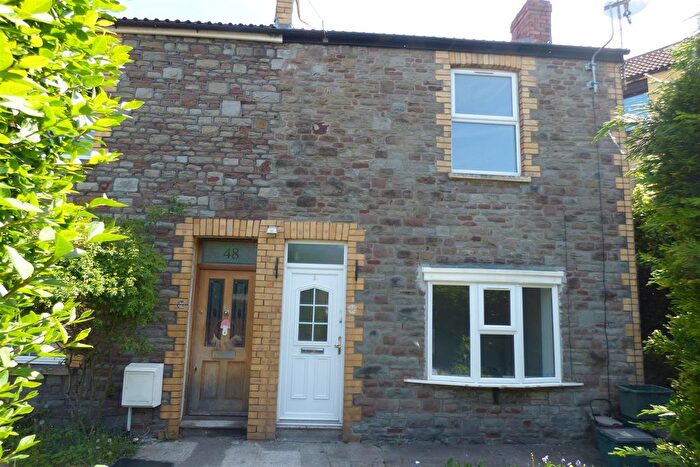 2 Bedroom Semi-Detached House To Rent In Channons Hill, Bristol, BS16