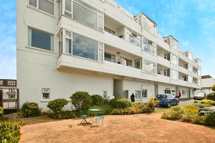 2 Bedroom Flat For Sale In Sandbanks Road, Poole, Dorset, BH14