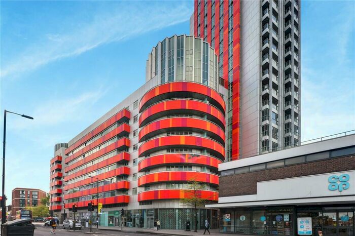 2 Bedroom Flat To Rent In Barking Road, Canning Town, London, E16