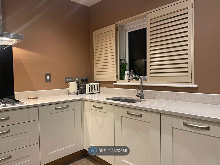 2 Bedroom Flat To Rent In Ayres Drive, Hauxton, Cambridge, CB22